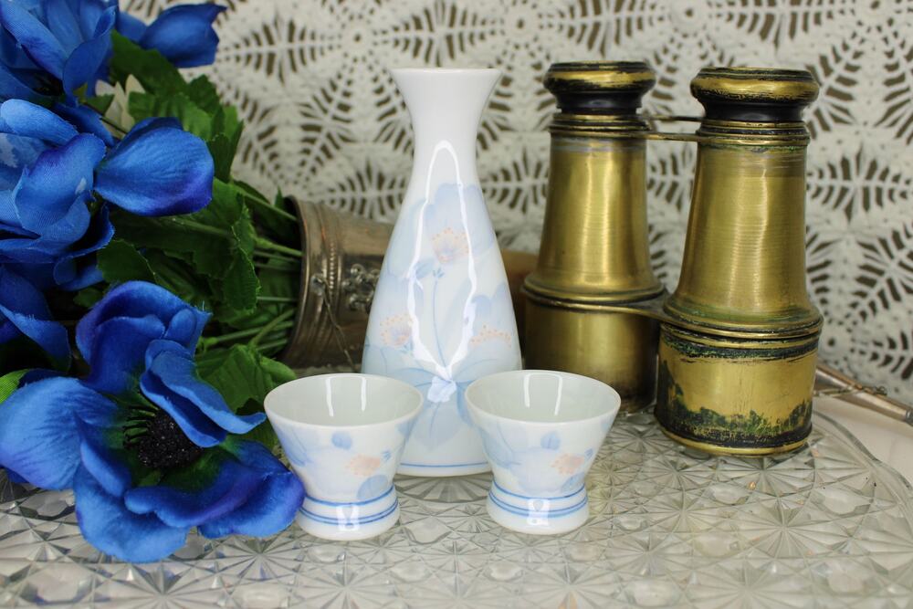 Japanese Blue Floral Tokkuri and Sake Cup Set